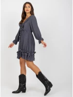 Šaty TW SK BI 0761 1.73P grafitové Šaty TW SK BI 0761 1.73P grafitové