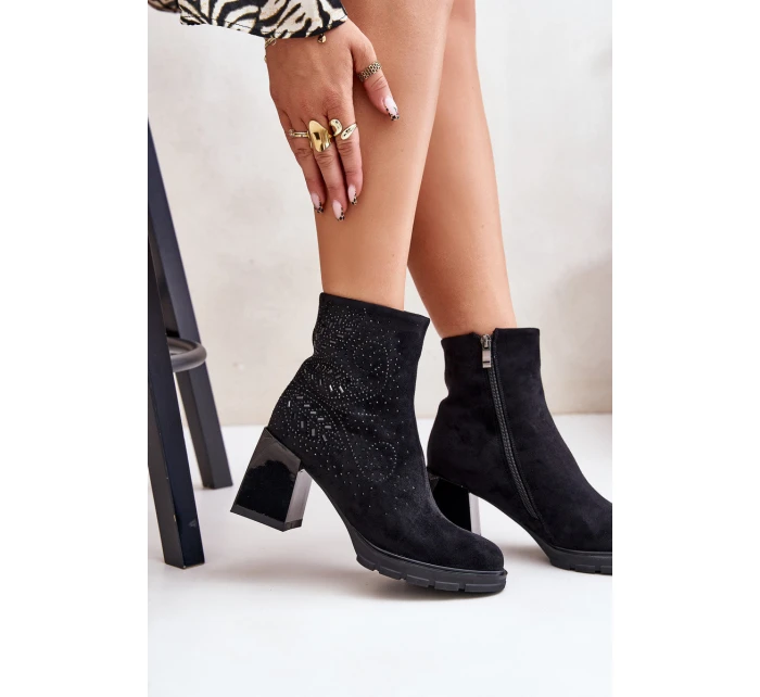 Zateplené dámské boty na podpatku se zdobením černé D&A model 21677758 - S.Barski