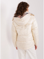 Světle béžová dámská zimní bunda s kapucí