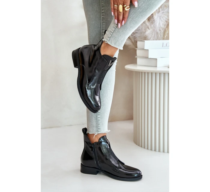 Lakované Nízké Boty Dámské Na Plochém Podpatku Zateplené Černé model 21674545 Černé - S.Barski