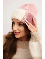 Dámská čepice barevná z viskózy s ozdobným knoflíkem pudrově růžová + ecru Dámská čepice barevná z viskózy s ozdobným knoflíkem pudrově růžová + ecru