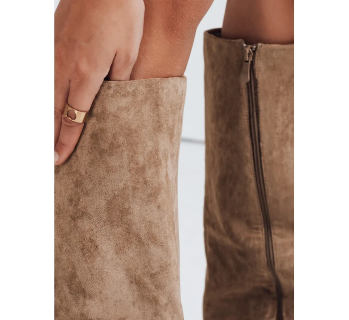 Dámské semišové boty s širokým khaki svrškem Dstreet model 21992291 - FashionStreet