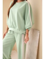 Dámský komplet z viskózy máslový se širokými nohavicemi a volnou blůzou tmavě mátový Dámský komplet z viskózy máslový se širokými nohavicemi a volnou blůzou tmavě mátový