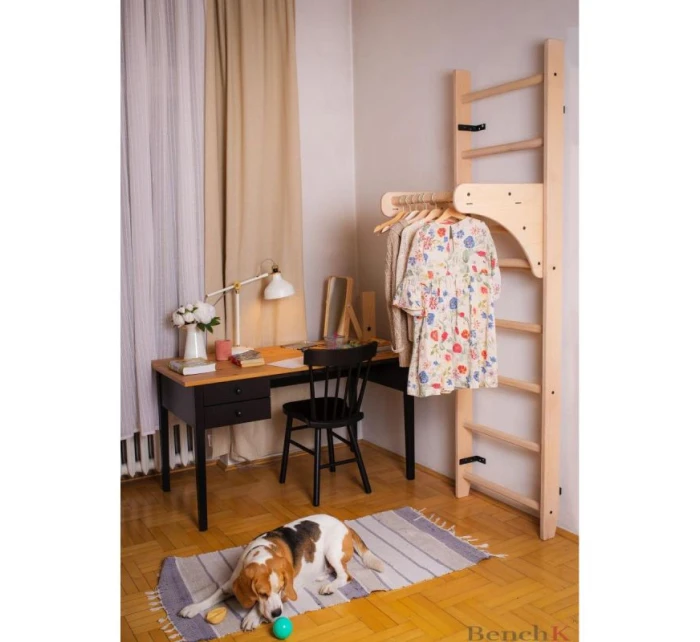 DŘEVĚNÝ ŽEBŘÍK S LAVIČKOU 112