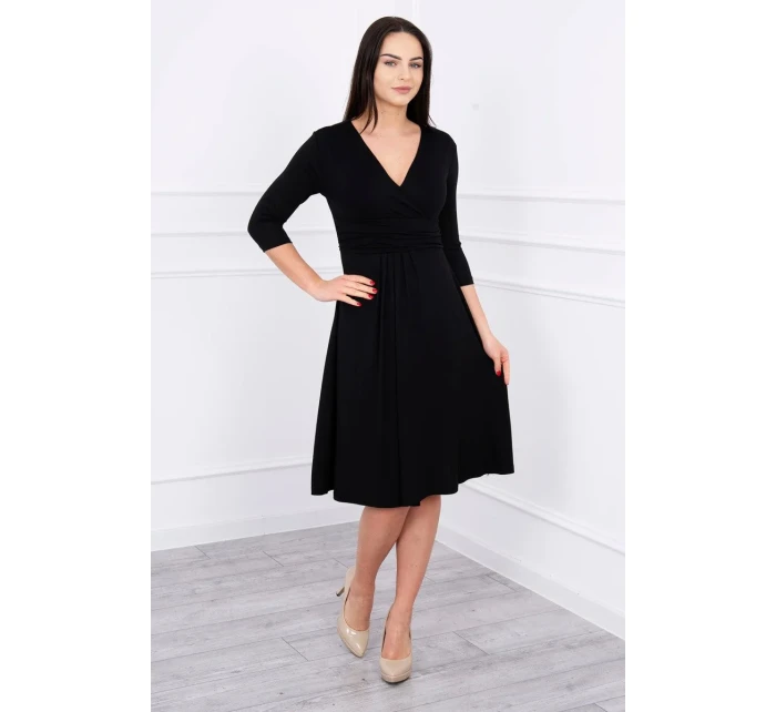 Šaty s výřezem pod prsy černé Šaty s výřezem pod prsy černé