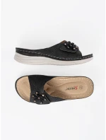 Pohodlné dámské  nazouváky černé na plochém podpatku