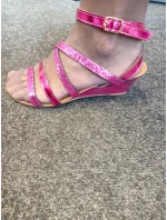 Dámské sandály fuchsiové model 21418392 - SWEET SHOES Dámské sandály fuchsiové model 21418392 - SWEET SHOES