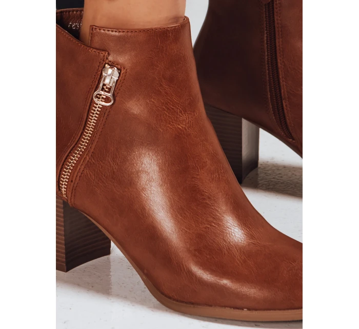 Dámské velbloudí kozačky na podpatku model 21994980 - Dstreet