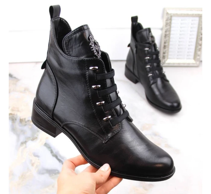 Ploché zateplené boty na podpatku Jezzi W JEZ412A černá Ploché zateplené boty na podpatku Jezzi W JEZ412A černá