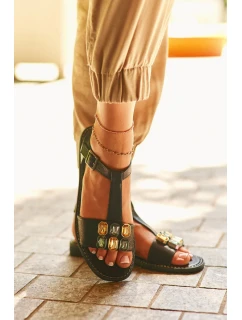 Elegantní dámské sandály s ozdobnými detaily S.Barski Černá