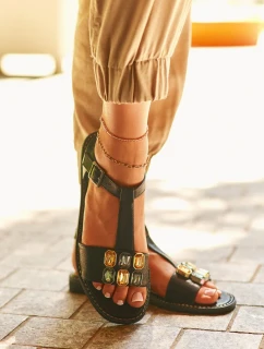 Elegantní dámské sandály s ozdobnými detaily S.Barski Černá