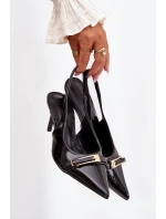 Lakované Lodičky Na Podpatku Se Zlatou Přezkou Černé model 21704627 - Boto