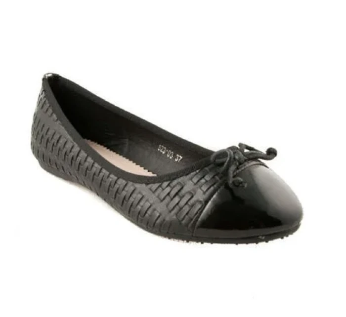 Krásné a model 2258219 černé dámské baleríny