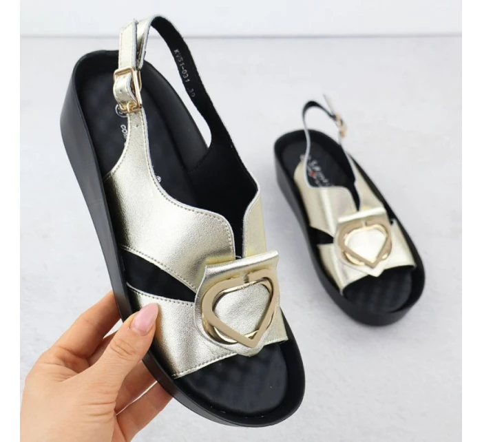 Dámské kožené sandály na platformě zlaté S.Barski KV51-031