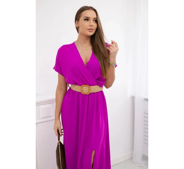 Dlouhé šaty s ozdobným páskem tmavě fialová