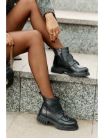 Kožené Kotníkové Boty Na Plochém Podpatku S Dekorací Zateplené Černé model 21675527 - EVENTO Kožené Kotníkové Boty Na Plochém Podpatku S Dekorací Zateplené Černé model 21675527 - EVENTO