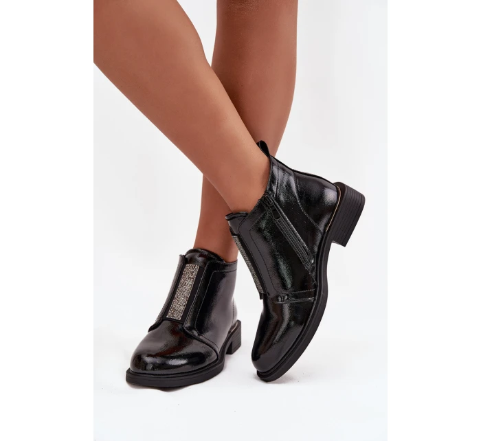 Lakované zateplené dámské kotníkové boty na nízkém podpatku model 21713544 Černé - S.Barski