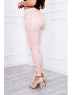 Kalhoty barevné džínové s mašlí pudrově růžové