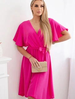 Šaty s vrstveným výstřihem růžový