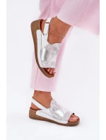 Dámské Kožené Sandály Na Klínu S Pletením model 21702005 Bílé - Maciejka