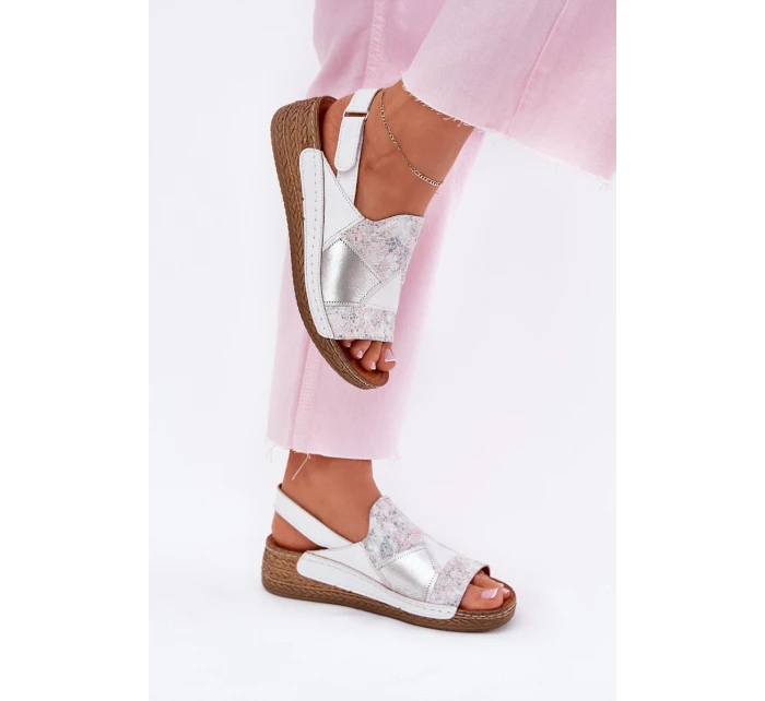 Dámské Kožené Sandály Na Klínu S Pletením model 21702005 Bílé - Maciejka