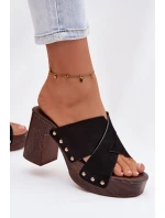 Dámské sandály na podpatku se zlatými přezkami Černé model 21951481 - Boto