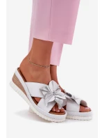 Kožené Dámské Klapky Na Platformě S Ozdobným  model 21695988 - Artiker