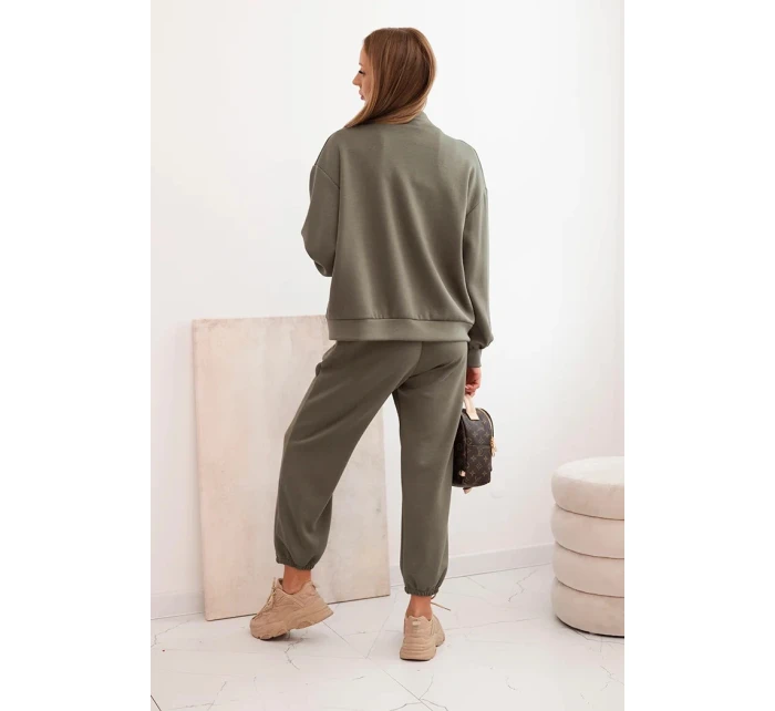 Dámský komplet z viskózy s rozepínací mikinou a kalhotami khaki model 21285295 - K-Fashion Dámský komplet z viskózy s rozepínací mikinou a kalhotami khaki model 21285295 - K-Fashion