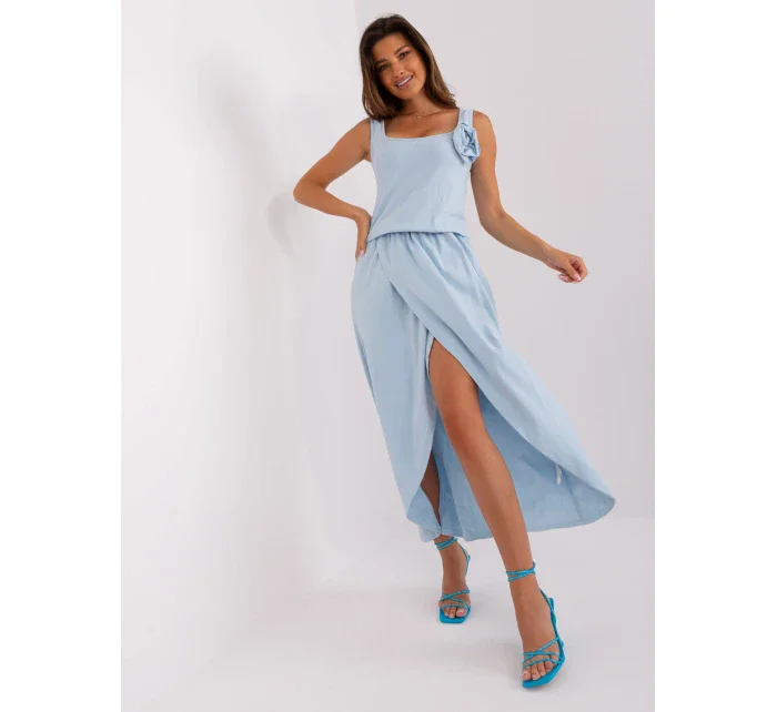 EM SK 820 šaty.06 světle modrá
