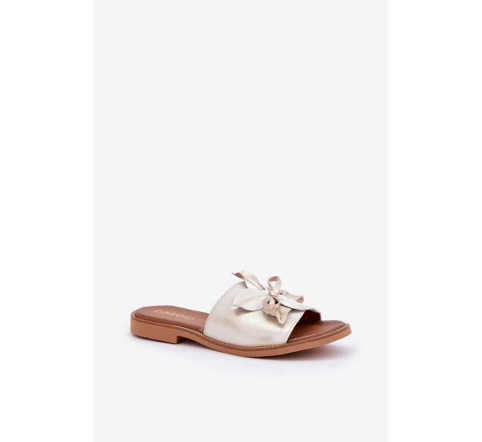 Pantofle S Dekorací Přírodní Kůže Zazoo 3667 Zlatý Opraný Pantofle S Dekorací Přírodní Kůže Zazoo 3667 Zlatý Opraný