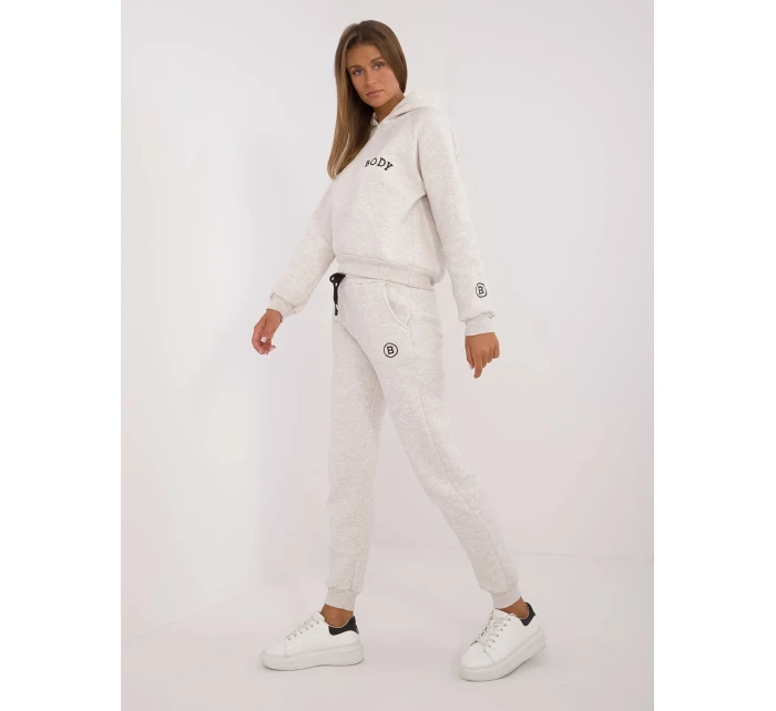 Sada EM KMPL 661B.14X světle béžová Sada EM KMPL 661B.14X světle béžová