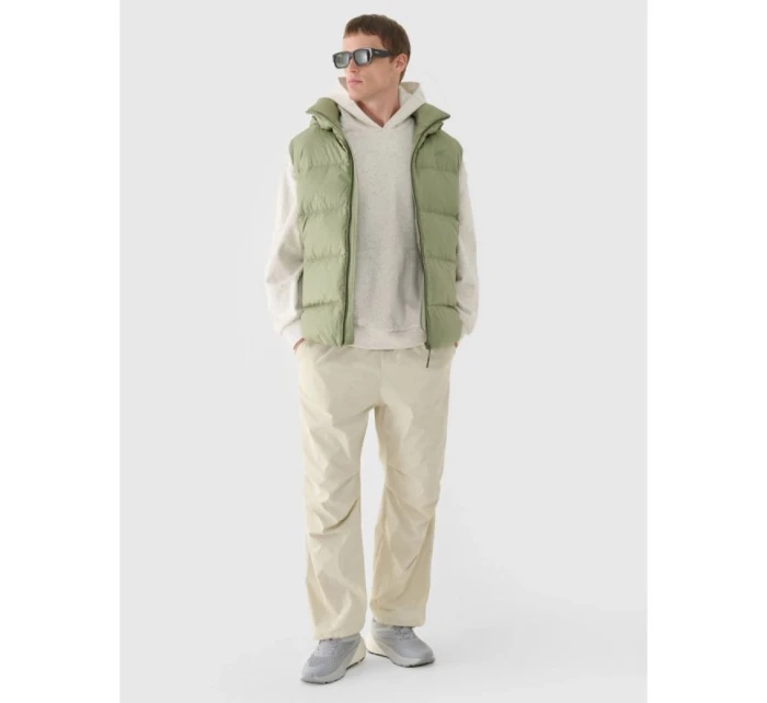 Pánská mikina s kapucí 4F 4FWAW24TSWSM1310-11S s pánskými prvky Pánská mikina s kapucí 4F 4FWAW24TSWSM1310-11S s pánskými prvky