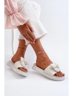 Dámské šedé sandály s ozdobou na nízké platformě Cedrella Dámské šedé sandály s ozdobou na nízké platformě Cedrella