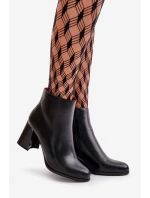 Hladké dámské boty na podpatku z eko kůže zateplené černé model 21669066 - Boto Hladké dámské boty na podpatku z eko kůže zateplené černé model 21669066 - Boto