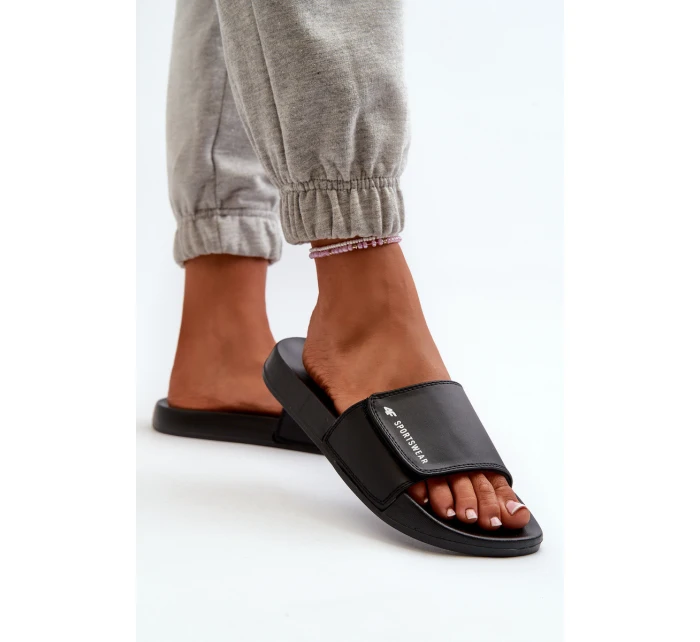 Dámské žabky model 21665920 Černé - 4F Dámské žabky model 21665920 Černé - 4F