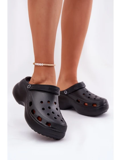 Pěnové Dámské Sandály Na Masivní Podešvi Big Star RR274A118 Černé Pěnové Dámské Sandály Na Masivní Podešvi Big Star RR274A118 Černé