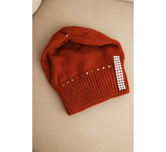 Dámská zimní čepice vlněná s model 21750386 - K-Fashion Dámská zimní čepice vlněná s model 21750386 - K-Fashion