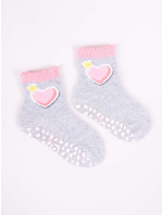 Yoclub Dívčí bavlněné ponožky proti uklouznutí ABS vzory barvy 3-pack SKA-0109G-AA3A-004 Vícebarevné