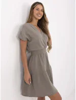 Sukienka MI SK model 21142201 ciemny bezowy - FPrice