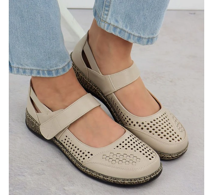 Dámská prolamovaná obuv na suchý zip béžová Unisoft 7026