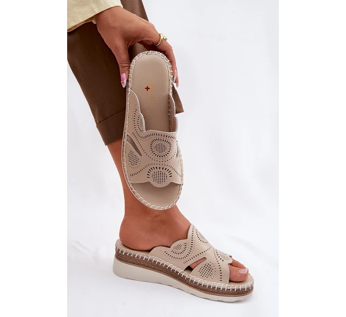 Kožené dámské sandály na platformě model 22101277 béžové - S.Barski Kožené dámské sandály na platformě model 22101277 béžové - S.Barski