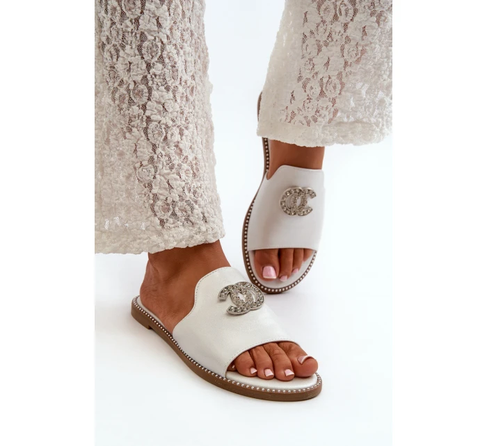 Elegantní Dámské Lesklé Žabky S Ozdobou S.Barski KV27-050 Stříbrné Elegantní Dámské Lesklé Žabky S Ozdobou S.Barski KV27-050 Stříbrné