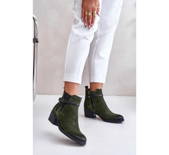 Zateplené semišové botky na podpatku se zipem tmavě zelené Zazoo 60478