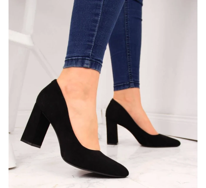 Dámské černé semišové lodičky na jehlovém podpatku W  model 21777510 - SERGIO LEONE