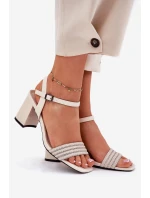 Dámské sandály na podpatku se zirkony a pletením Béžové model 21695084 - VINCEZA