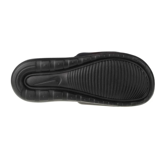 Žabky Nike Victori One Slide M CN9677-004 se nezobrazují